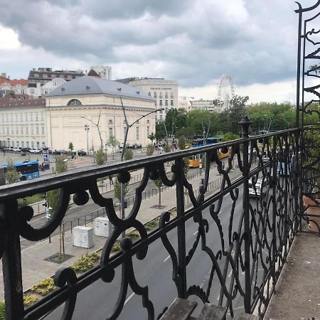 Spacious Apartman In The Center Budapeste Exterior foto